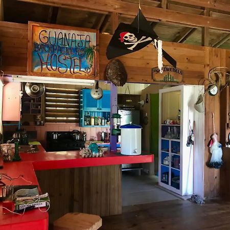 Guanaja Backpackers Hostel Екстер'єр фото